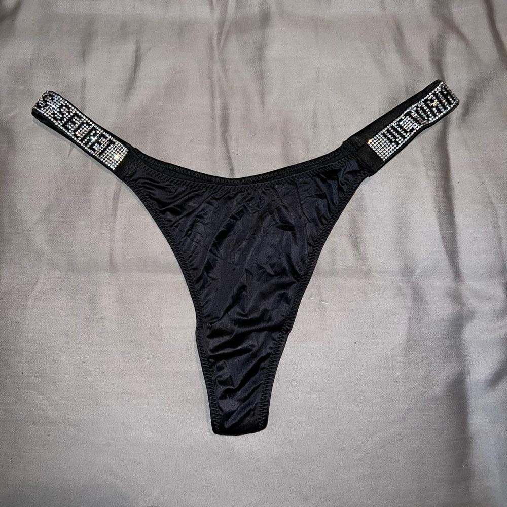 NWOT Victorias Secret Very Sexy Shine Strap Thong